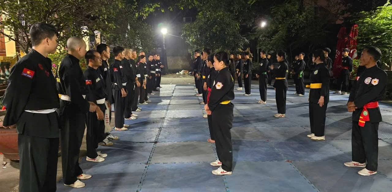 Buổi tập huấn của các Võ sư, Huấn luyện viên trong Ban chuyên môn Liên đoàn Võ Cổ Truyề… — hình 4