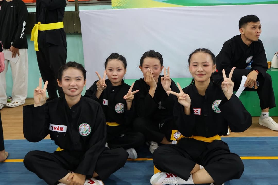 CHÚC MỪNG CÁC VÕ SINH PHẬT QUANG QUYỀN — hình 10