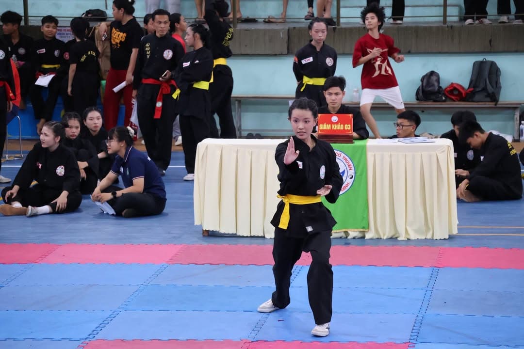 CHÚC MỪNG CÁC VÕ SINH PHẬT QUANG QUYỀN — hình 24