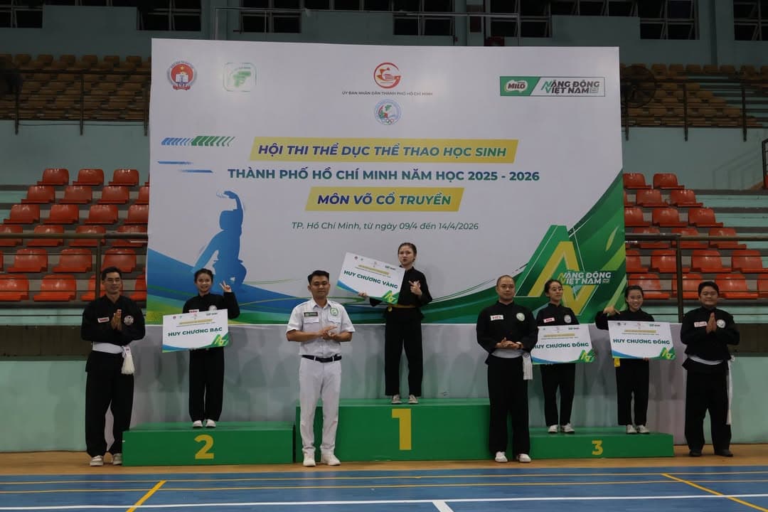 CHÚC MỪNG CÁC VÕ SINH PHẬT QUANG QUYỀN — hình 42