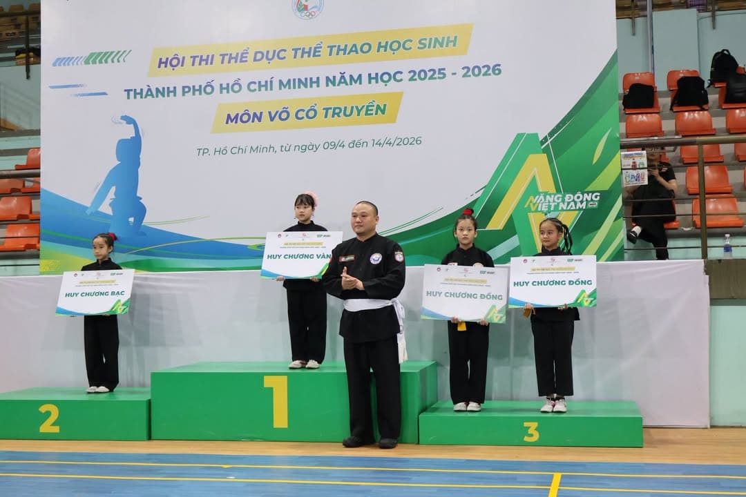 CHÚC MỪNG CÁC VÕ SINH PHẬT QUANG QUYỀN — hình 43