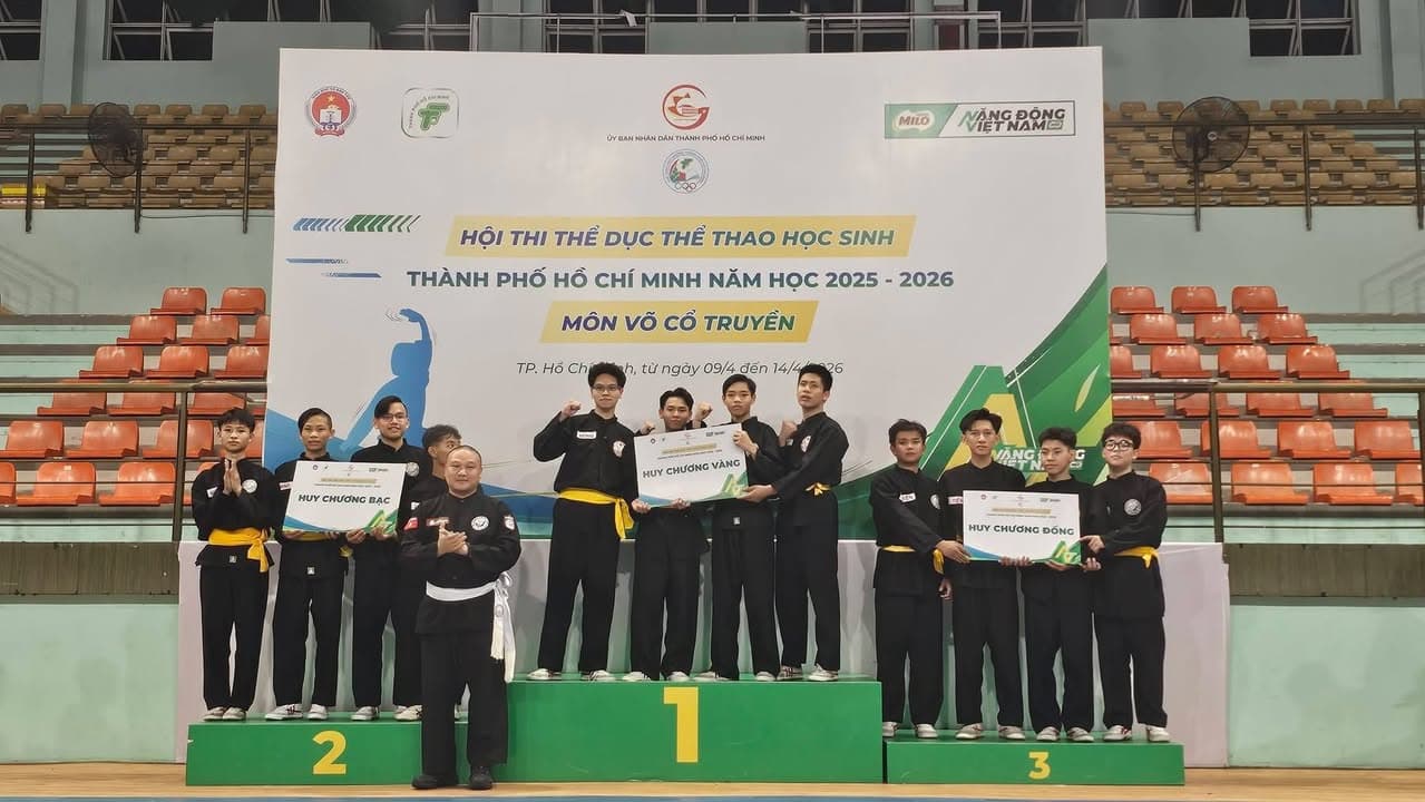 CHÚC MỪNG CÁC VÕ SINH PHẬT QUANG QUYỀN — hình 46
