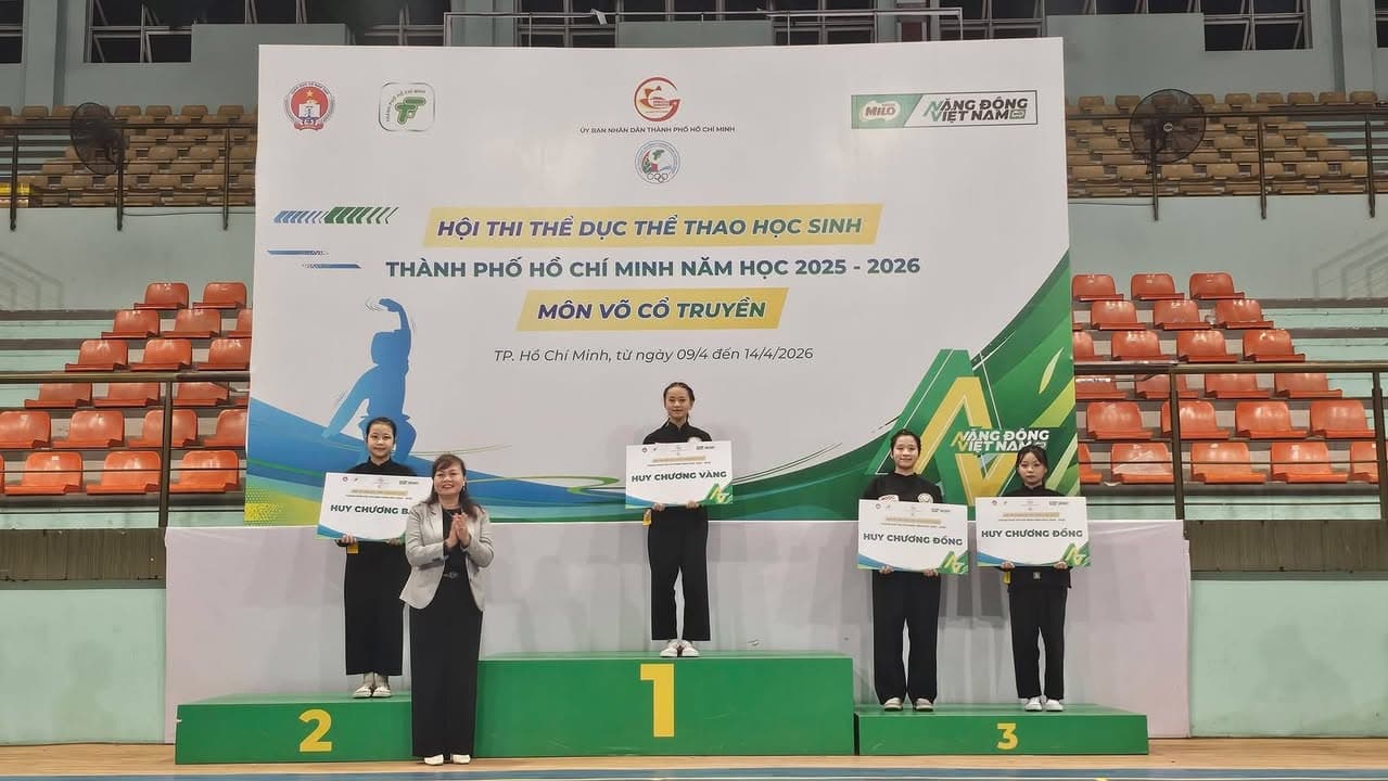CHÚC MỪNG CÁC VÕ SINH PHẬT QUANG QUYỀN — hình 47