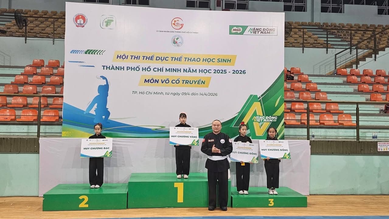 CHÚC MỪNG CÁC VÕ SINH PHẬT QUANG QUYỀN — hình 49