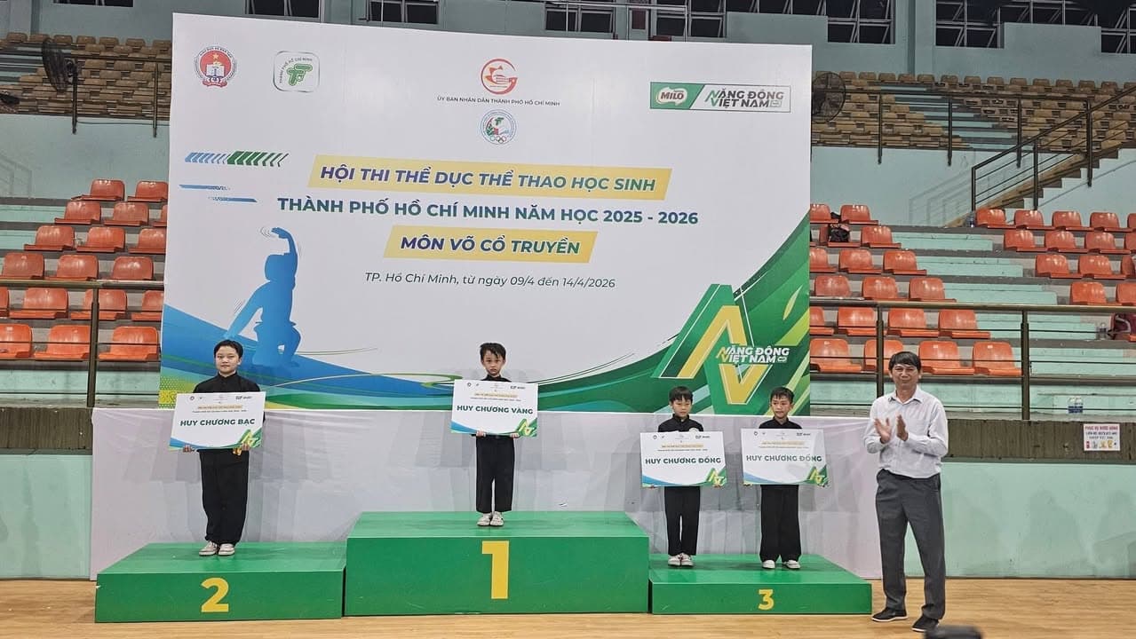 CHÚC MỪNG CÁC VÕ SINH PHẬT QUANG QUYỀN — hình 50
