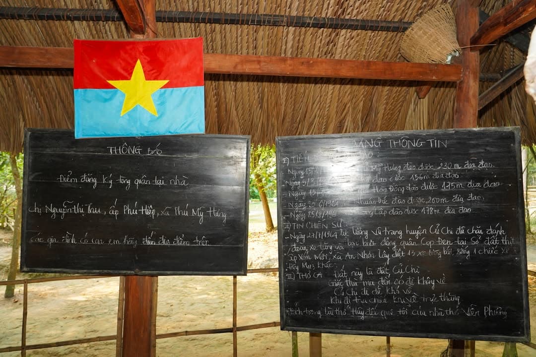 HÀNH TRÌNH VỀ NGUỒN: VIẾNG NGHĨA TRANG LIỆT SĨ VÀ THAM QUAN ĐỊA ĐẠO CỦ CHI (19/04/2026) — hình 52