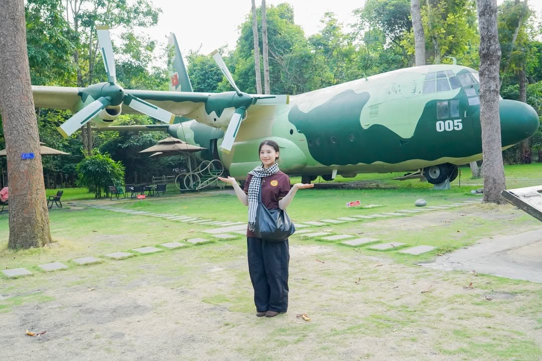HÀNH TRÌNH VỀ NGUỒN: VIẾNG NGHĨA TRANG LIỆT SĨ VÀ THAM QUAN ĐỊA ĐẠO CỦ CHI (19/04/2026) — hình 62