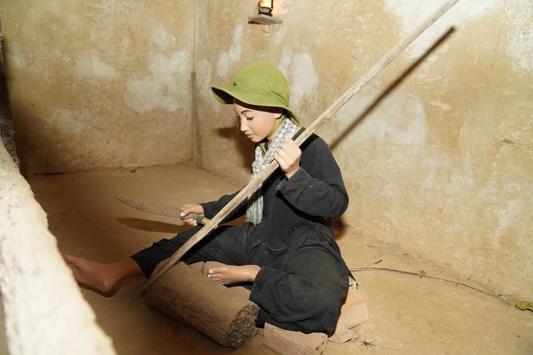 HÀNH TRÌNH VỀ NGUỒN: VIẾNG NGHĨA TRANG LIỆT SĨ VÀ THAM QUAN ĐỊA ĐẠO CỦ CHI (19/04/2026) — hình 78