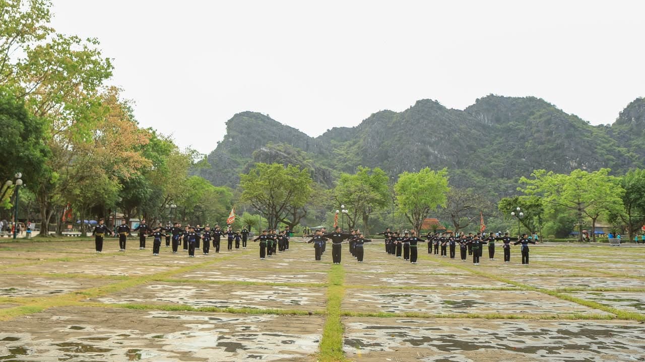 HÀNH TRÌNH VỀ NGUỒN: THEO DẤU TIỀN NHÂN – VIẾT TIẾP BẢN HÙNG CA ĐẠI CỒ VIỆT — hình 95