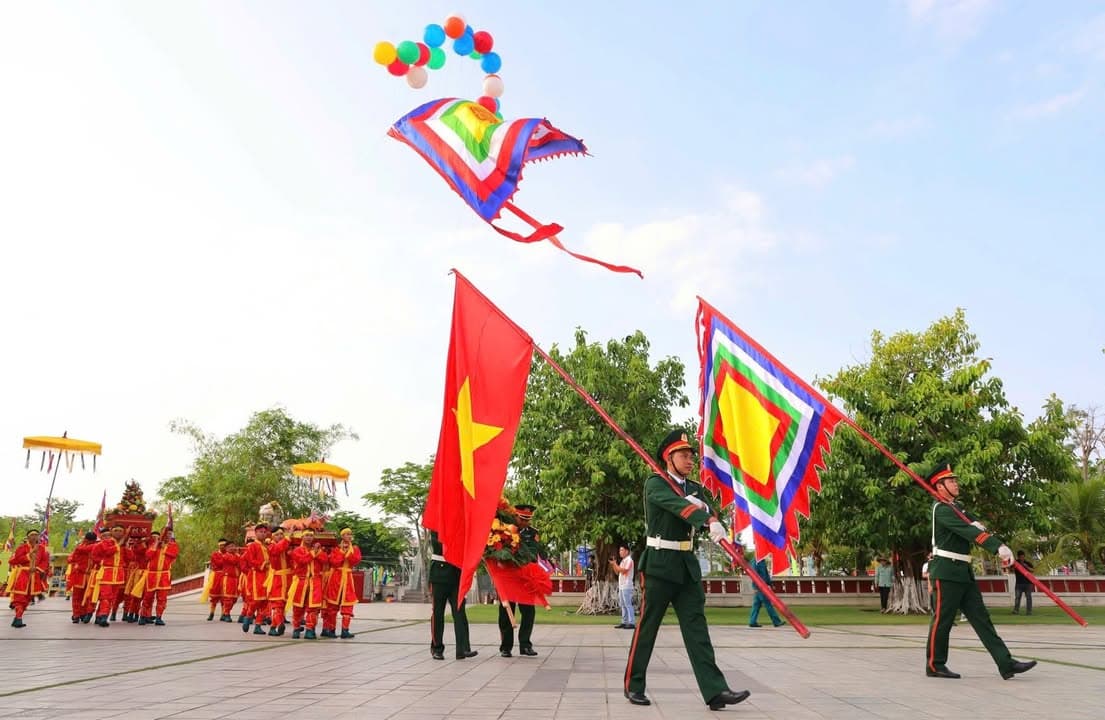 Trong 09 lần về Phú Thọ, Chủ tịch Hồ Chí Minh đã 02 lần về với Đền Hùng — hình 6