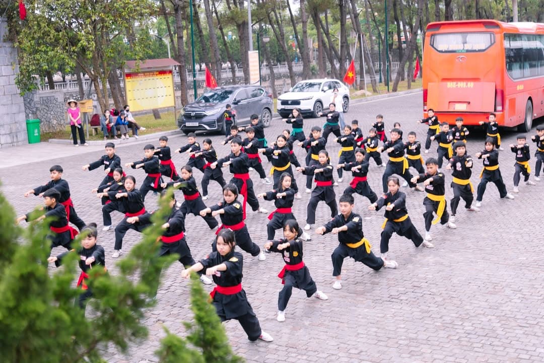 NHỚ VỀ CỘI NGUỒN – HÀNH TRÌNH CỦA LÒNG TRI ÂN — hình 17
