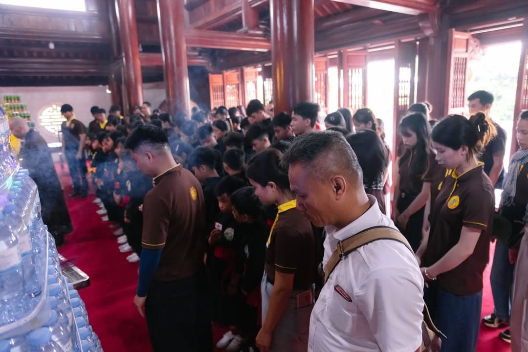 NHỚ VỀ CỘI NGUỒN – HÀNH TRÌNH CỦA LÒNG TRI ÂN — hình 38