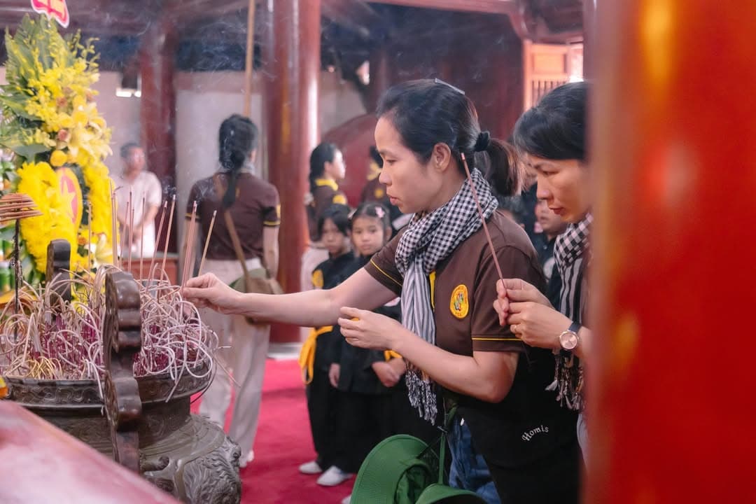 NHỚ VỀ CỘI NGUỒN – HÀNH TRÌNH CỦA LÒNG TRI ÂN — hình 41