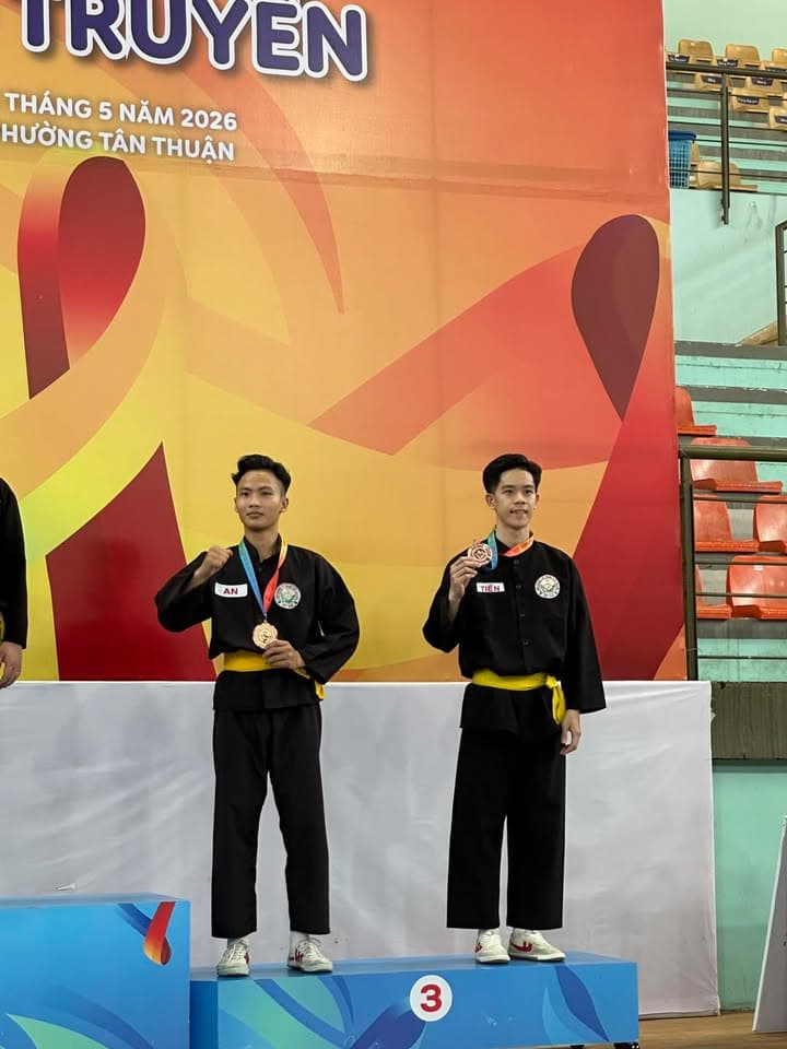 MÃN NHÃN NGÀY THI ĐẤU CHUNG KẾT NỘI DUNG QUYỀN THUẬT MÔN VÕ CỔ TRUYỀN TẠI ĐẠI HỘI TDTT TP — hình 12