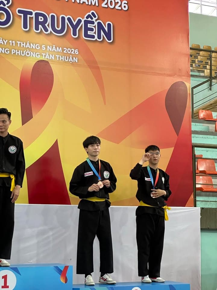 MÃN NHÃN NGÀY THI ĐẤU CHUNG KẾT NỘI DUNG QUYỀN THUẬT MÔN VÕ CỔ TRUYỀN TẠI ĐẠI HỘI TDTT TP — hình 33
