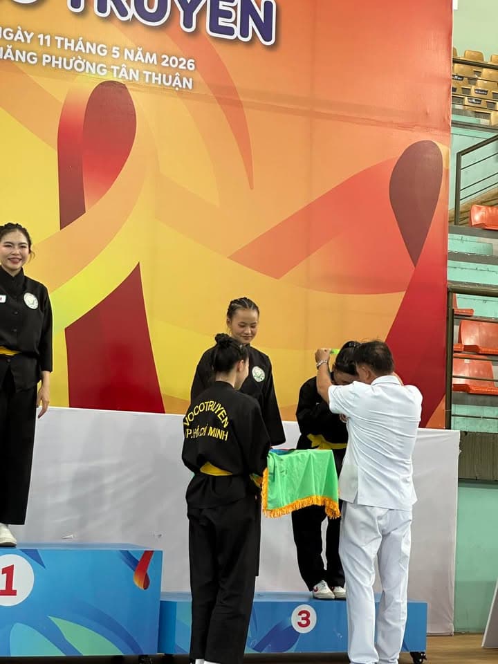 MÃN NHÃN NGÀY THI ĐẤU CHUNG KẾT NỘI DUNG QUYỀN THUẬT MÔN VÕ CỔ TRUYỀN TẠI ĐẠI HỘI TDTT TP — hình 36