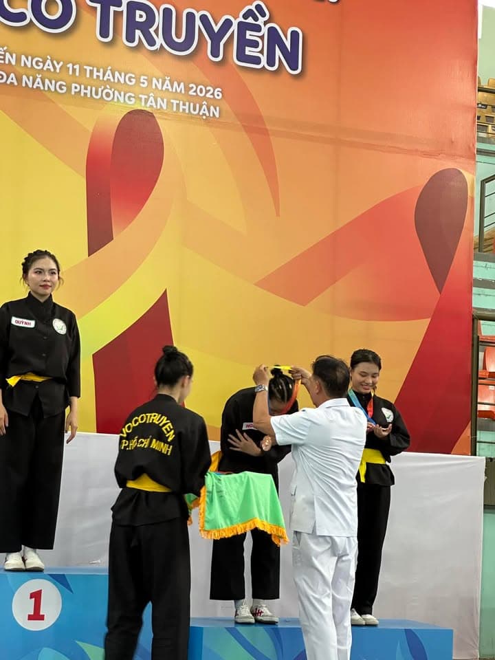 MÃN NHÃN NGÀY THI ĐẤU CHUNG KẾT NỘI DUNG QUYỀN THUẬT MÔN VÕ CỔ TRUYỀN TẠI ĐẠI HỘI TDTT TP — hình 37