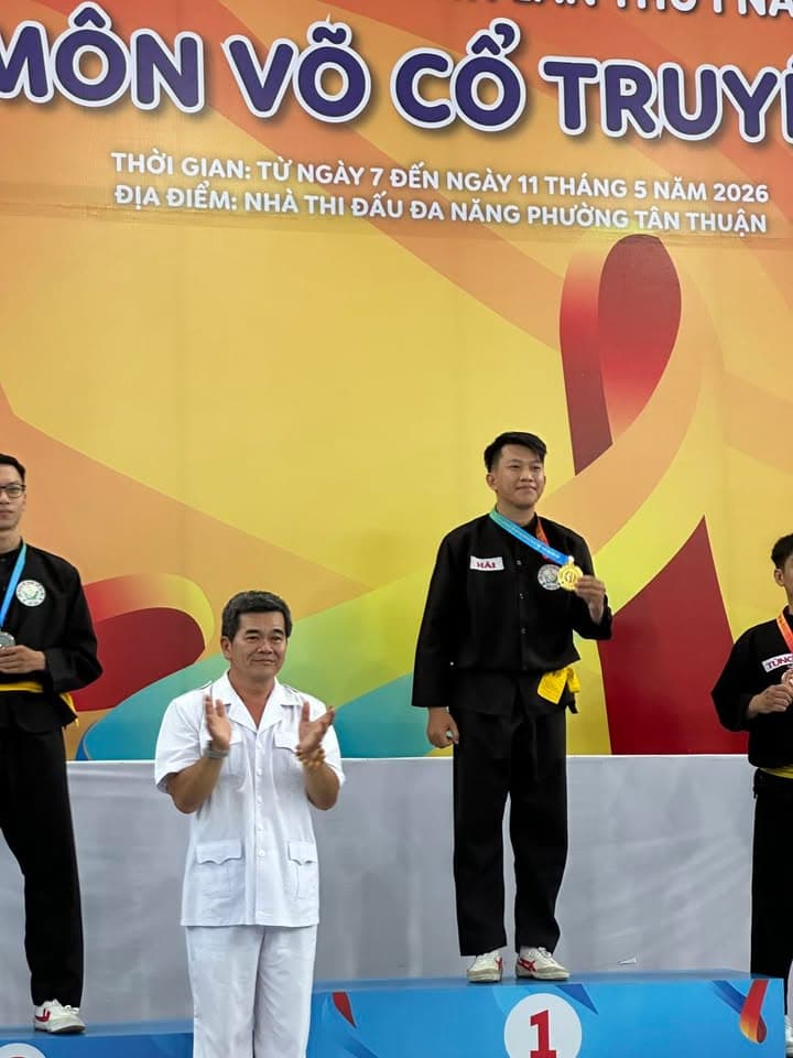 MÃN NHÃN NGÀY THI ĐẤU CHUNG KẾT NỘI DUNG QUYỀN THUẬT MÔN VÕ CỔ TRUYỀN TẠI ĐẠI HỘI TDTT TP — hình 47
