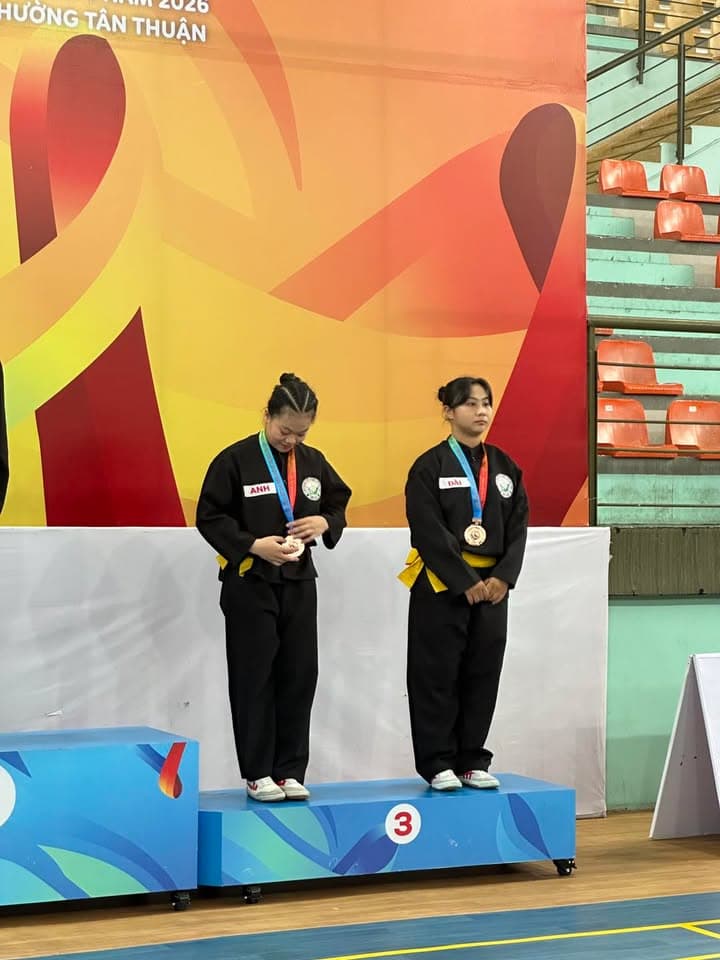MÃN NHÃN NGÀY THI ĐẤU CHUNG KẾT NỘI DUNG QUYỀN THUẬT MÔN VÕ CỔ TRUYỀN TẠI ĐẠI HỘI TDTT TP — hình 73