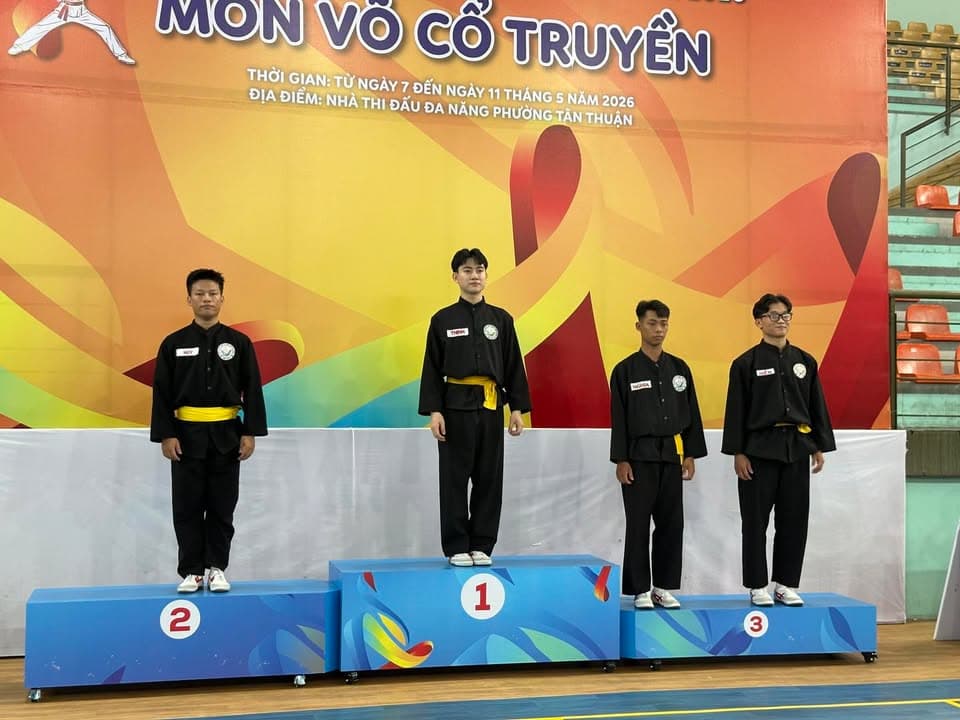 MÃN NHÃN NGÀY THI ĐẤU CHUNG KẾT NỘI DUNG QUYỀN THUẬT MÔN VÕ CỔ TRUYỀN TẠI ĐẠI HỘI TDTT TP — hình 85