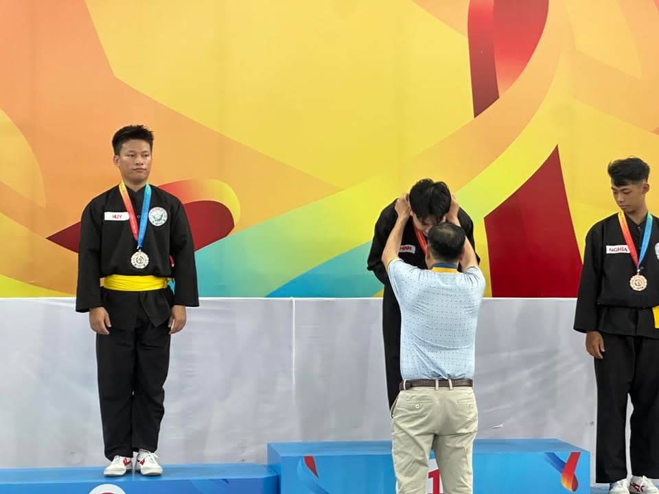 MÃN NHÃN NGÀY THI ĐẤU CHUNG KẾT NỘI DUNG QUYỀN THUẬT MÔN VÕ CỔ TRUYỀN TẠI ĐẠI HỘI TDTT TP — hình 89