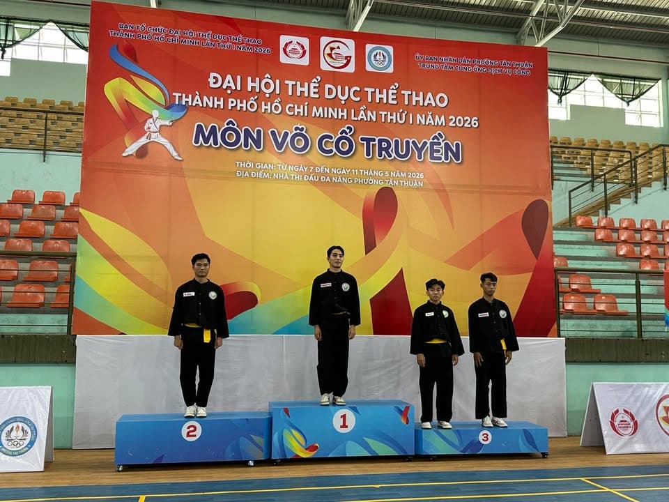 MÃN NHÃN NGÀY THI ĐẤU CHUNG KẾT NỘI DUNG QUYỀN THUẬT MÔN VÕ CỔ TRUYỀN TẠI ĐẠI HỘI TDTT TP — hình 95