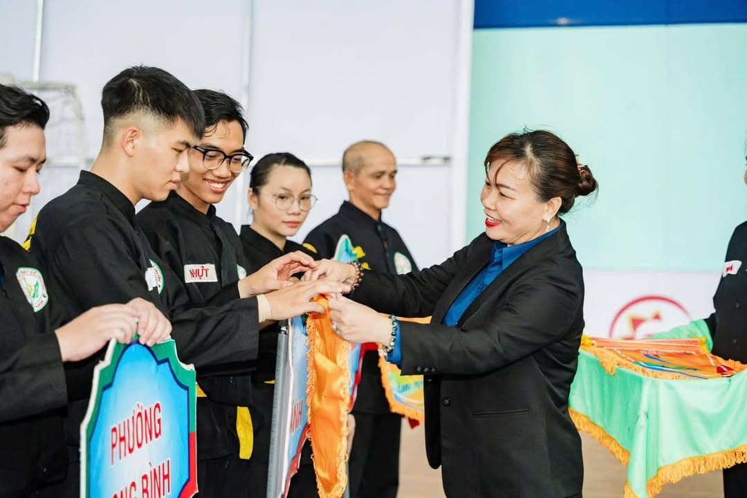 VÕ CỔ TRUYỀN VIỆT NAM – NGỌN LỬA DÂN TỘC ĐANG BÙNG CHÁY MẠNH MẼ TẠI THÀNH PHỐ HỒ CHÍ MINH — hình 86
