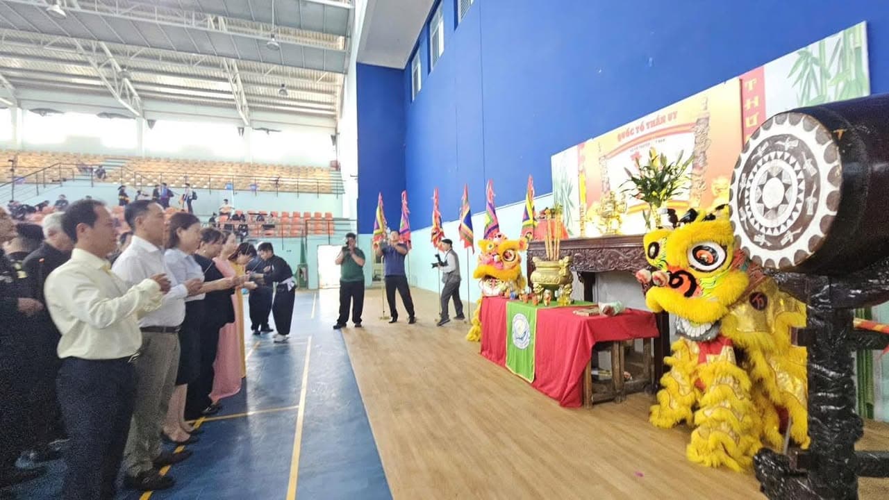 VÕ CỔ TRUYỀN VIỆT NAM – NGỌN LỬA DÂN TỘC ĐANG BÙNG CHÁY MẠNH MẼ TẠI THÀNH PHỐ HỒ CHÍ MINH — hình 88