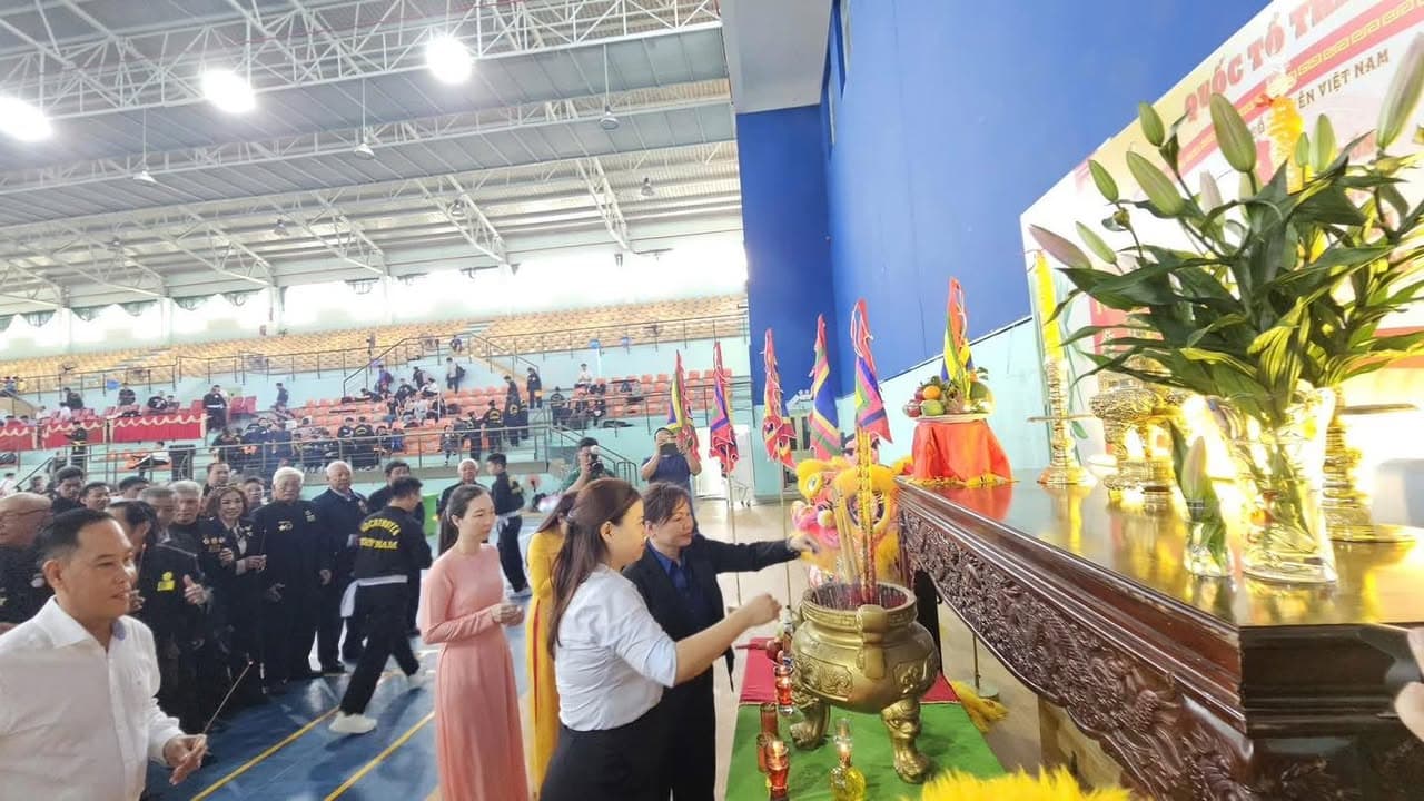 VÕ CỔ TRUYỀN VIỆT NAM – NGỌN LỬA DÂN TỘC ĐANG BÙNG CHÁY MẠNH MẼ TẠI THÀNH PHỐ HỒ CHÍ MINH — hình 93