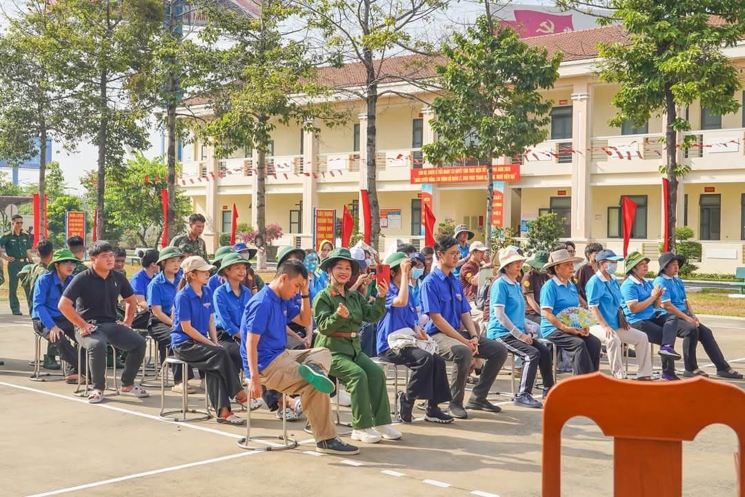 TRỒNG CÂY LẠI NHỚ ĐẾN NGƯỜI — hình 13