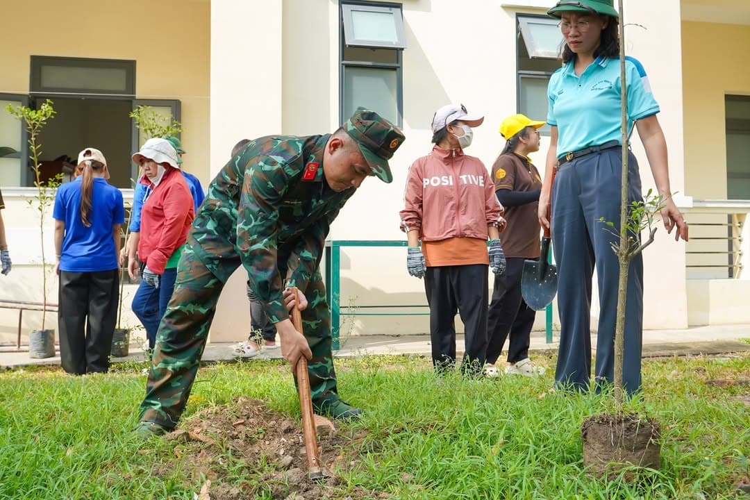 TRỒNG CÂY LẠI NHỚ ĐẾN NGƯỜI — hình 24
