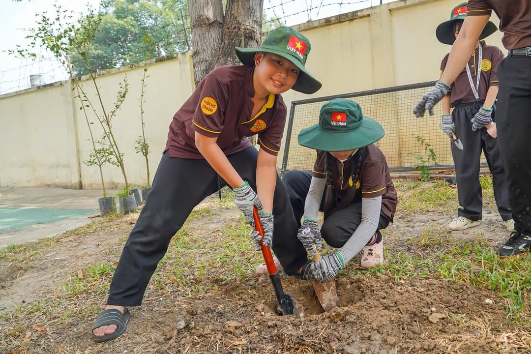 TRỒNG CÂY LẠI NHỚ ĐẾN NGƯỜI — hình 26