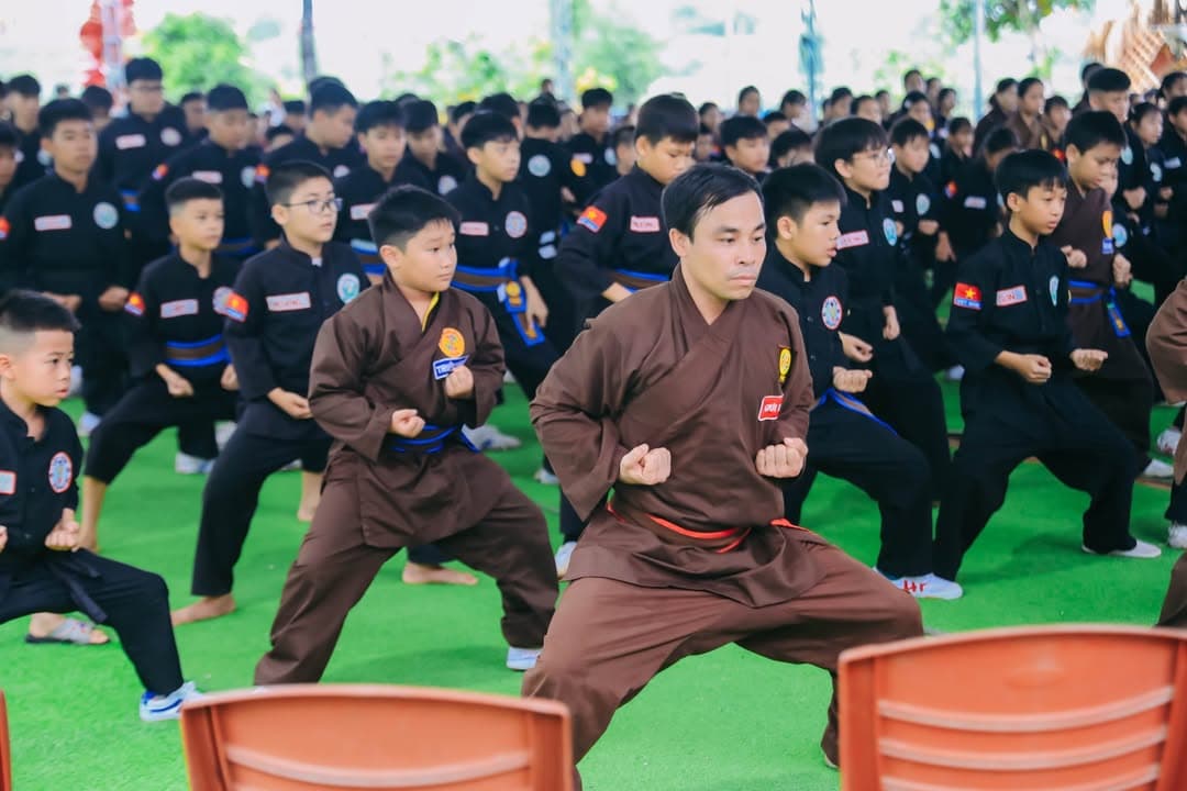 RỰC RỠ TINH THẦN VÕ ĐẠO GIỮA NGÀY HÈ: VÕ ĐƯỜNG THẮNG QUANG TỔ CHỨC KỲ THI THĂNG CẤP ĐAI… — hình 29