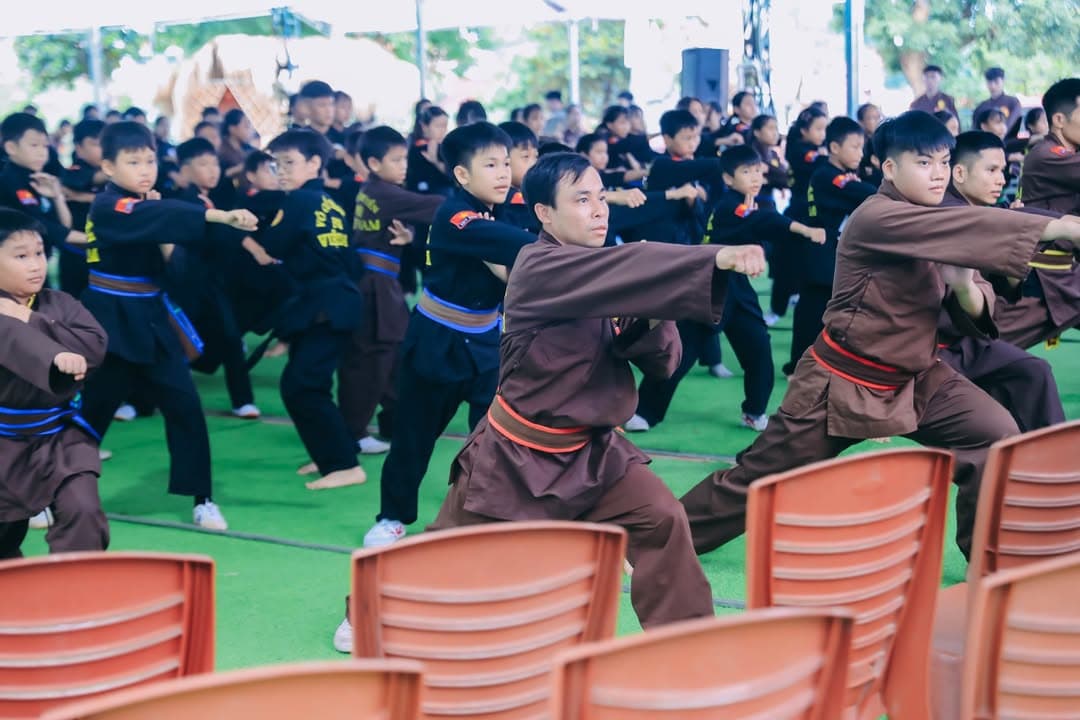 RỰC RỠ TINH THẦN VÕ ĐẠO GIỮA NGÀY HÈ: VÕ ĐƯỜNG THẮNG QUANG TỔ CHỨC KỲ THI THĂNG CẤP ĐAI… — hình 30