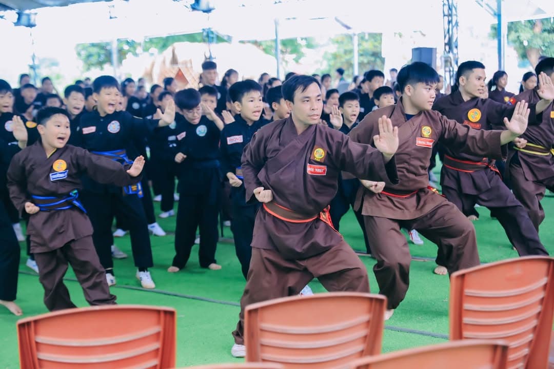 RỰC RỠ TINH THẦN VÕ ĐẠO GIỮA NGÀY HÈ: VÕ ĐƯỜNG THẮNG QUANG TỔ CHỨC KỲ THI THĂNG CẤP ĐAI… — hình 31