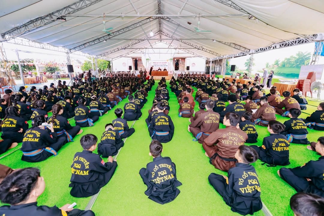 RỰC RỠ TINH THẦN VÕ ĐẠO GIỮA NGÀY HÈ: VÕ ĐƯỜNG THẮNG QUANG TỔ CHỨC KỲ THI THĂNG CẤP ĐAI… — hình 63