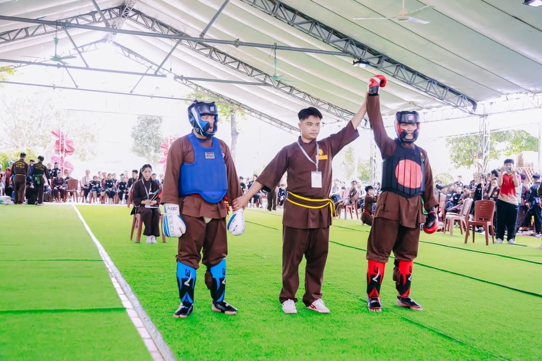 RỰC RỠ TINH THẦN VÕ ĐẠO GIỮA NGÀY HÈ: VÕ ĐƯỜNG THẮNG QUANG TỔ CHỨC KỲ THI THĂNG CẤP ĐAI… — hình 85