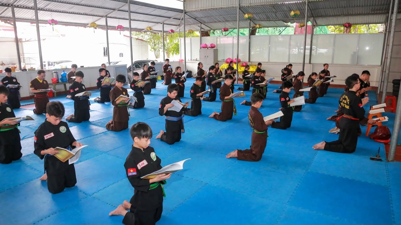 THÉP ĐÃ TÔI TRONG LỬA ĐỎ GIỮA NGÀY NẮNG HÈ - BUỔI TẬP HUẤN THÁNG 6 CỦA VÕ ĐƯỜNG THẮNG Q… — hình 13