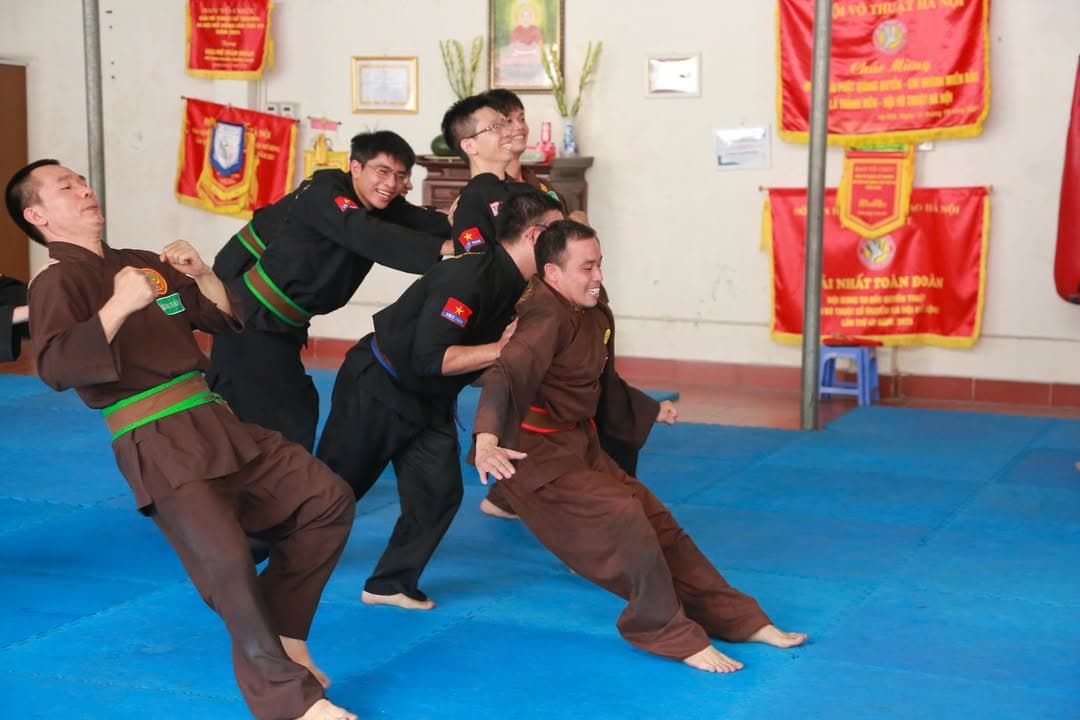THÉP ĐÃ TÔI TRONG LỬA ĐỎ GIỮA NGÀY NẮNG HÈ - BUỔI TẬP HUẤN THÁNG 6 CỦA VÕ ĐƯỜNG THẮNG Q… — hình 15