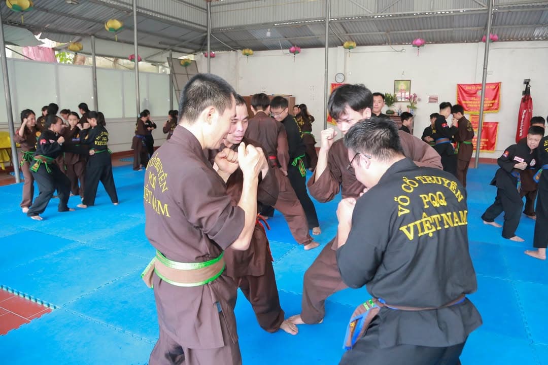 THÉP ĐÃ TÔI TRONG LỬA ĐỎ GIỮA NGÀY NẮNG HÈ - BUỔI TẬP HUẤN THÁNG 6 CỦA VÕ ĐƯỜNG THẮNG Q… — hình 34