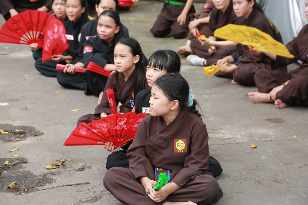 THÉP ĐÃ TÔI TRONG LỬA ĐỎ GIỮA NGÀY NẮNG HÈ - BUỔI TẬP HUẤN THÁNG 6 CỦA VÕ ĐƯỜNG THẮNG Q… — hình 49