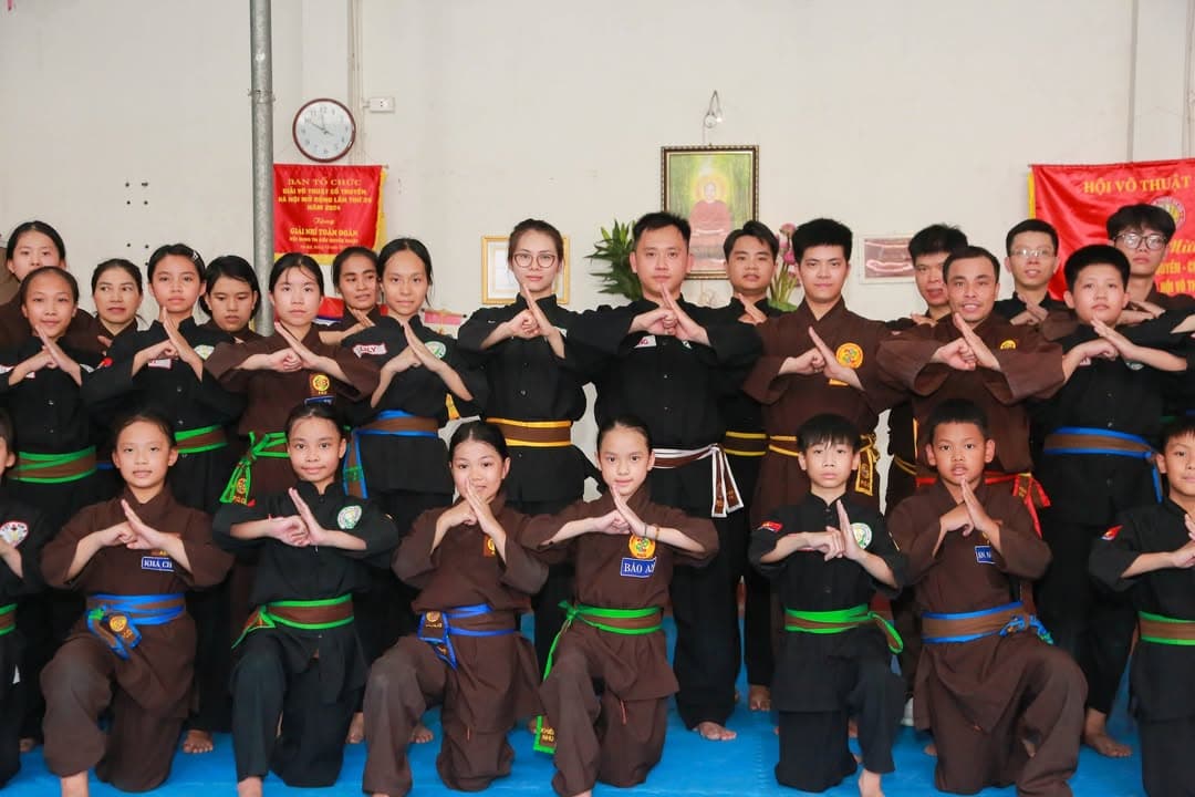 THÉP ĐÃ TÔI TRONG LỬA ĐỎ GIỮA NGÀY NẮNG HÈ - BUỔI TẬP HUẤN THÁNG 6 CỦA VÕ ĐƯỜNG THẮNG Q… — hình 54