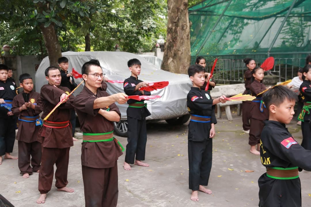 THÉP ĐÃ TÔI TRONG LỬA ĐỎ GIỮA NGÀY NẮNG HÈ - BUỔI TẬP HUẤN THÁNG 6 CỦA VÕ ĐƯỜNG THẮNG Q… — hình 56