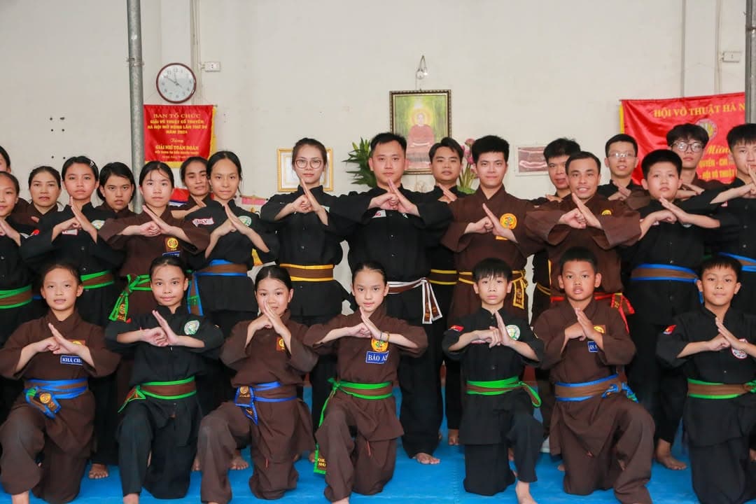 THÉP ĐÃ TÔI TRONG LỬA ĐỎ GIỮA NGÀY NẮNG HÈ - BUỔI TẬP HUẤN THÁNG 6 CỦA VÕ ĐƯỜNG THẮNG Q… — hình 60