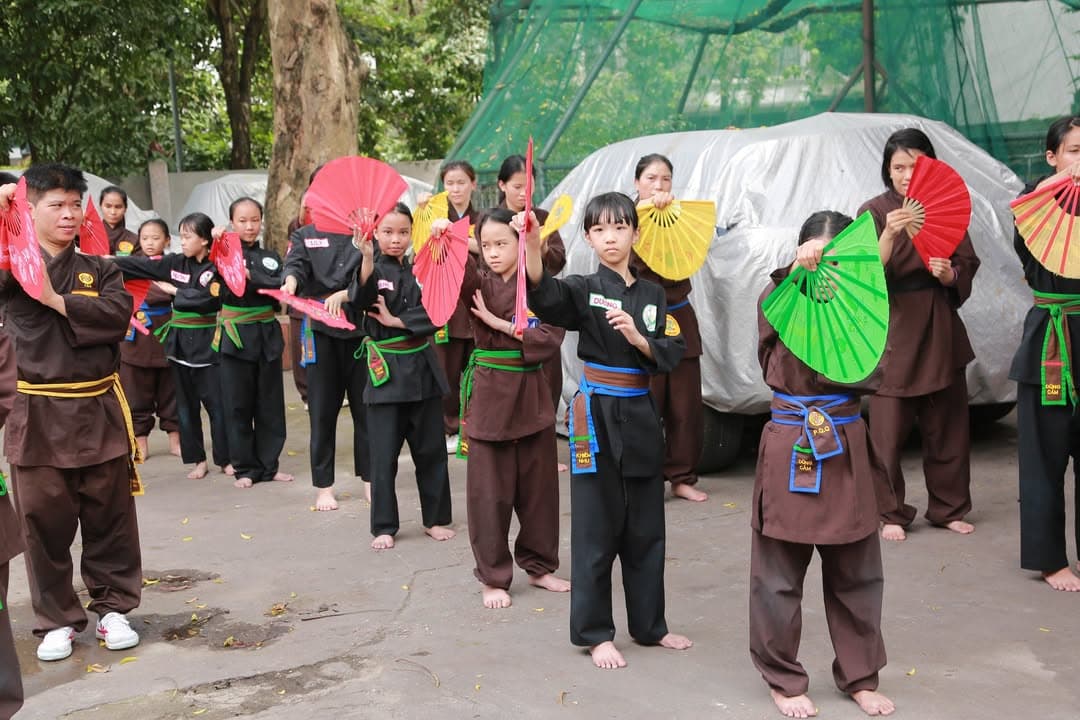 THÉP ĐÃ TÔI TRONG LỬA ĐỎ GIỮA NGÀY NẮNG HÈ - BUỔI TẬP HUẤN THÁNG 6 CỦA VÕ ĐƯỜNG THẮNG Q… — hình 65
