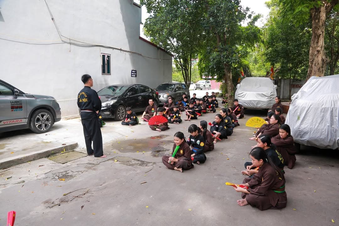 THÉP ĐÃ TÔI TRONG LỬA ĐỎ GIỮA NGÀY NẮNG HÈ - BUỔI TẬP HUẤN THÁNG 6 CỦA VÕ ĐƯỜNG THẮNG Q… — hình 75