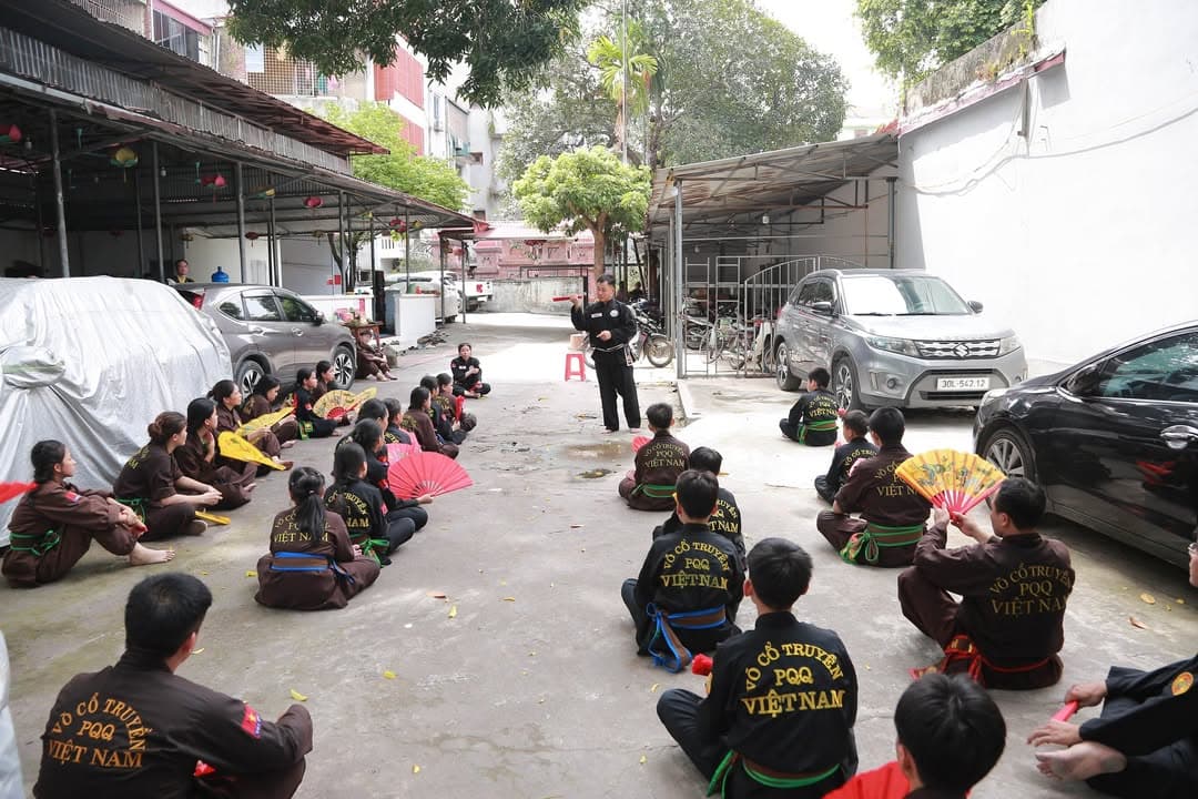 THÉP ĐÃ TÔI TRONG LỬA ĐỎ GIỮA NGÀY NẮNG HÈ - BUỔI TẬP HUẤN THÁNG 6 CỦA VÕ ĐƯỜNG THẮNG Q… — hình 77