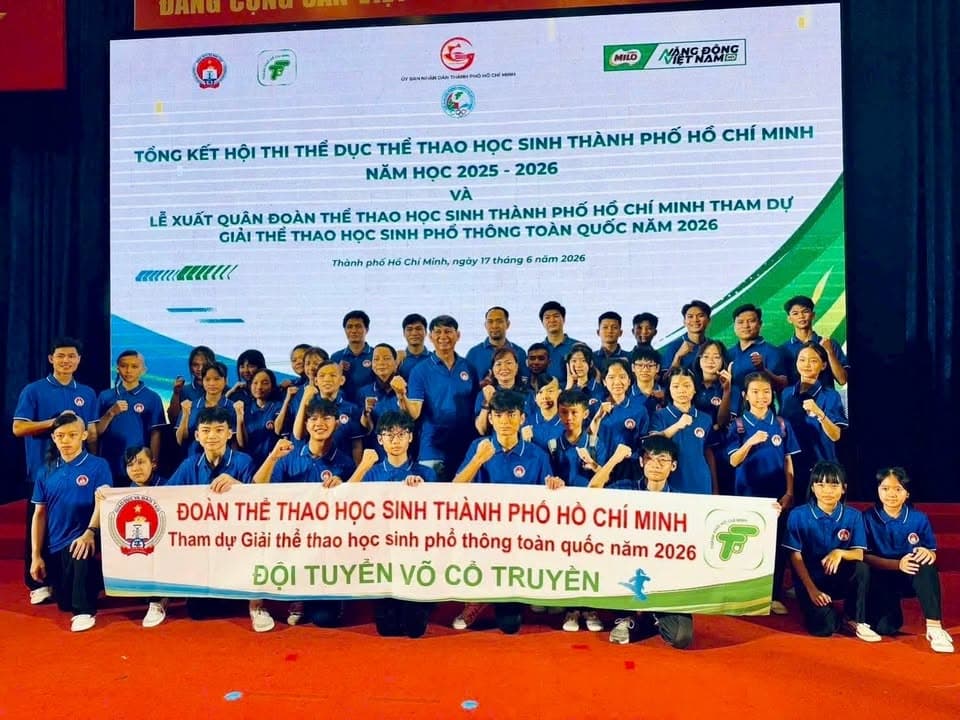 ĐOÀN THỂ THAO HỌC SINH THÀNH PHỐ HỒ CHÍ MINH SẴN SÀNG XUẤT QUÂN VỚI QUYẾT TÂM CHIẾN THẮNG!