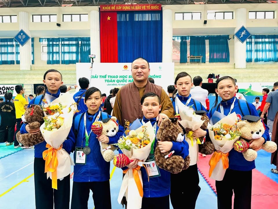CHÚC MỪNG THÀNH TÍCH CỦA CÁC VÕ SINH PHẬT QUANG QUYỀN TẠI GIẢI THỂ THAO HỌC SINH PHỔ TH… — hình 7