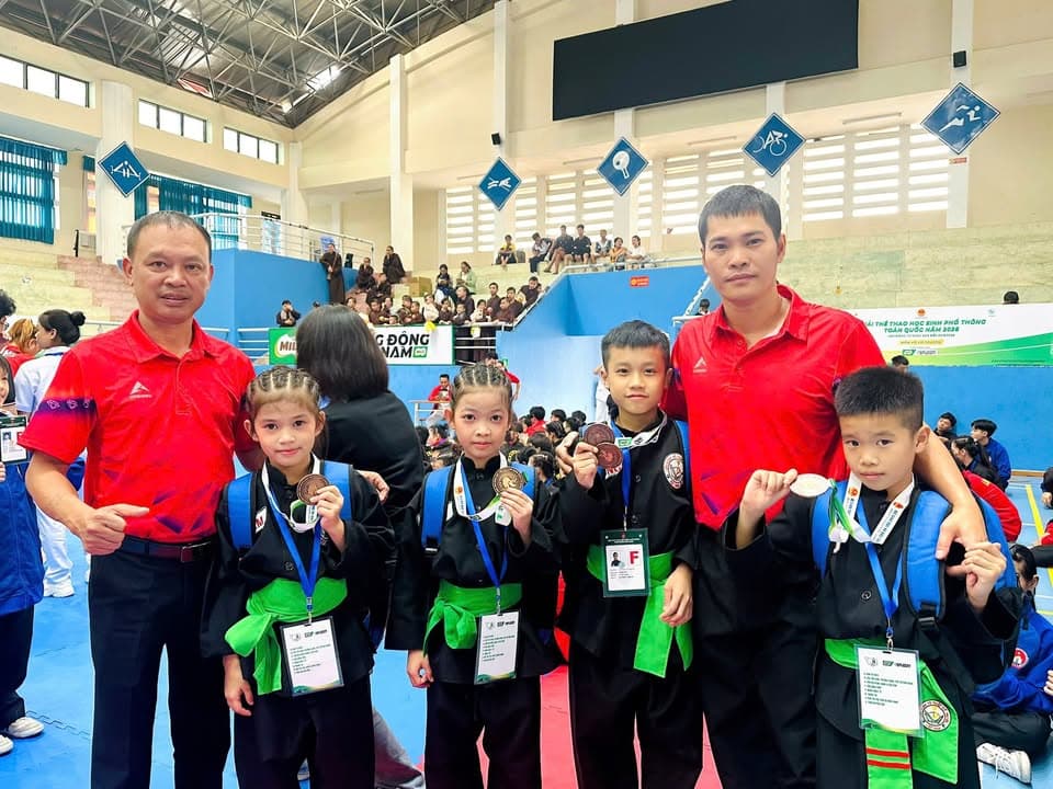 CHÚC MỪNG THÀNH TÍCH CỦA CÁC VÕ SINH PHẬT QUANG QUYỀN TẠI GIẢI THỂ THAO HỌC SINH PHỔ TH… — hình 11